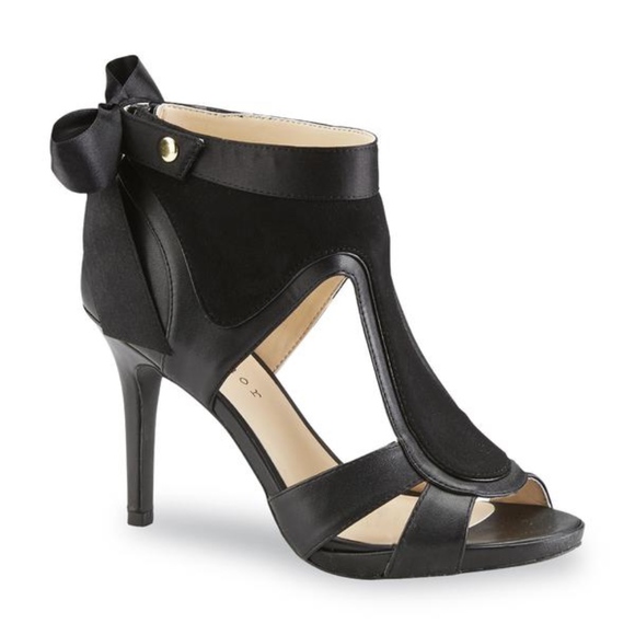Metaphor Shoes - Metaphor Women's Sweetpea Black High-Heels 9M NWOT